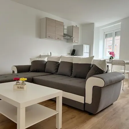 Wauters 77 Bruxelles -charleroi-airport Apartment Charleroi