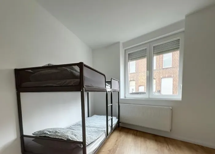 Wauters 77 Bruxelles -charleroi-airport Lägenhet